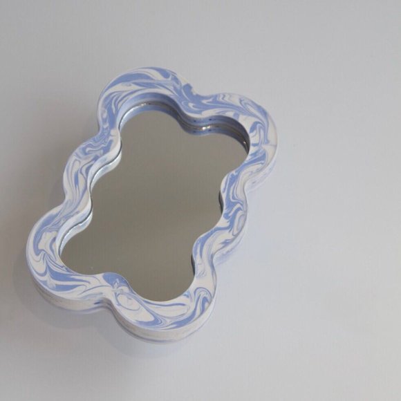 Irregular Wavy Table Marble Mirror - Picture 3 of 3